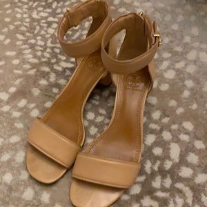Gently loved Tory Burch sandals